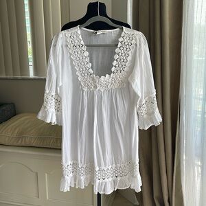 Cute Options Women's M White Blouse